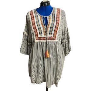 SWEET MAGNOLIA Women’s‎ Top Size XL Gray & White Striped